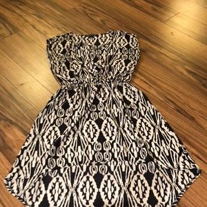 High Low black and white patterned desk